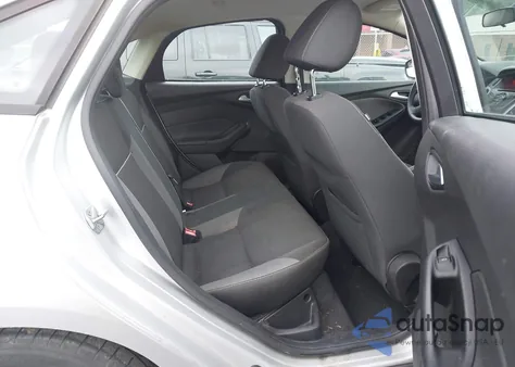 2014 Ford Focus Se z USA, uszkodzony, nr VIN 1FADP3F24EL124419